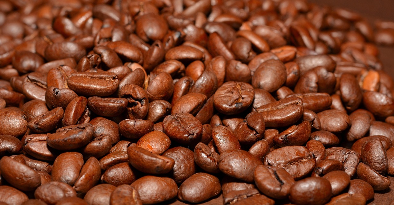 entdecken sie alles über espresso: geschichte, zubereitungstipps, verschiedene sorten und wie sie den perfekten espresso ganz einfach zu hause genießen können.